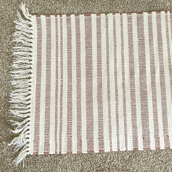 Hearth and Hand Bathroom Rug - Picture 3 of 4